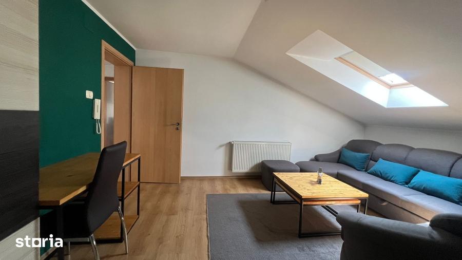 Apartament cu 2 camere decomandat în Pârneava