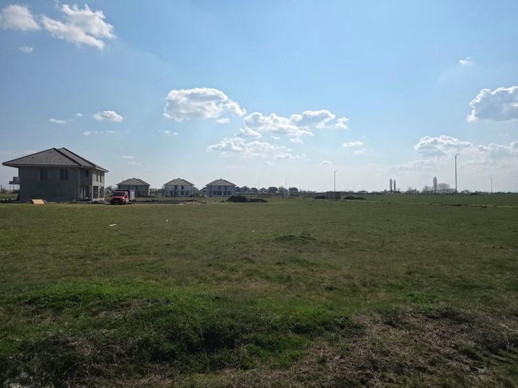 Teren Construcții intravilan de 740 mp, în Săcălaz