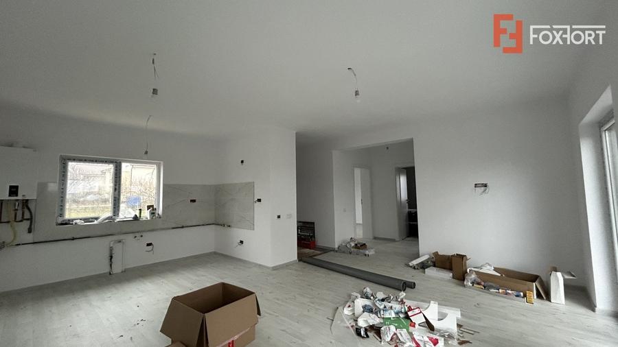 Duplex cu 3 camere cu Teren 287 Mp în Sânandrei