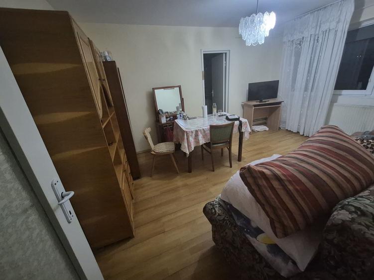 Apartament cu 3 camere în Dacia