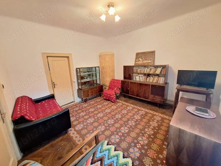Casă cu 3 camere în Central