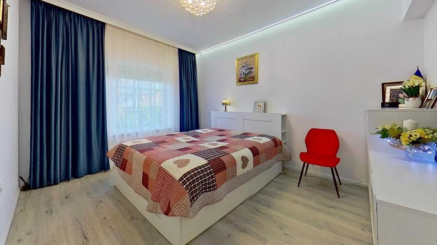 Casă cu 4 camere în Balotești