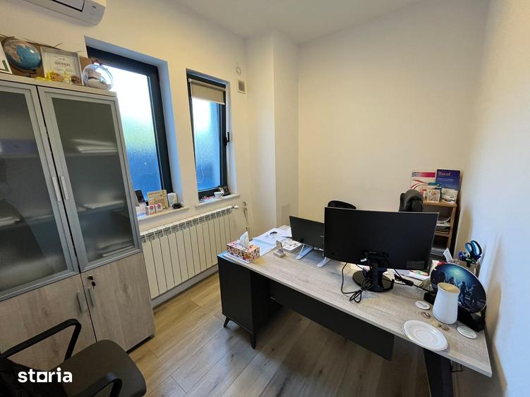 Spațiu comercial, de 897 mp, în Central