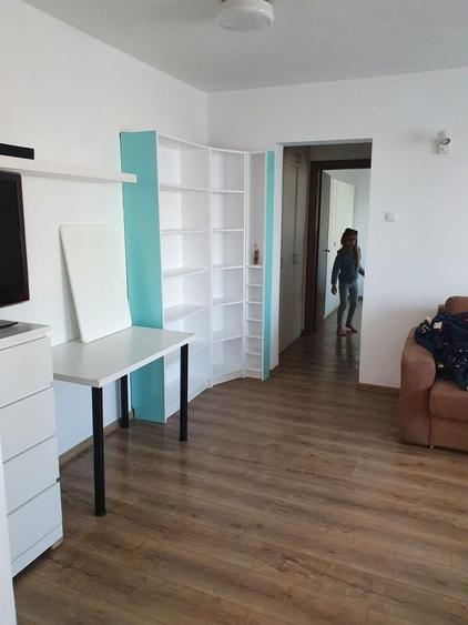 Apartament cu 2 camere semidecomandat în Dristor