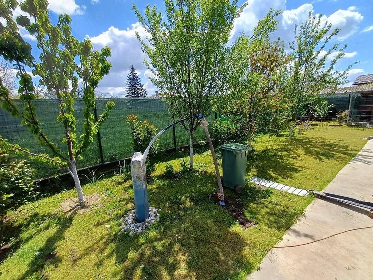Casă cu 3 camere cu Teren 500 Mp în Postăvari