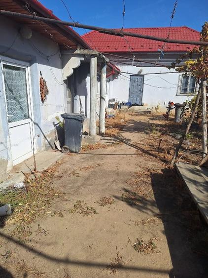 Casă cu Teren 1000 Mp în Daneți