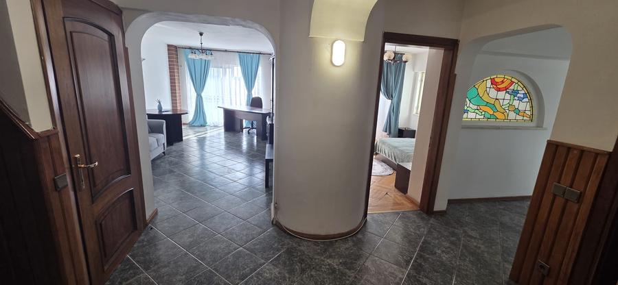 Apartament cu 2 camere decomandat în P-ța Unirii