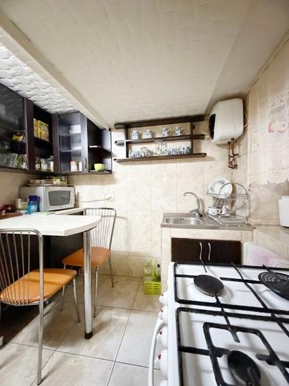 Apartament cu 4 camere semidecomandat în Complex Studențesc