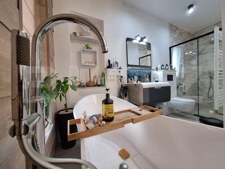 Casă individuală cu 6 camere cu Piscina în Lunei
