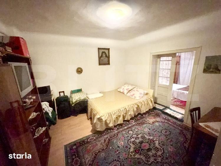 Casă cu 4 camere cu Teren 2770 Mp în Central
