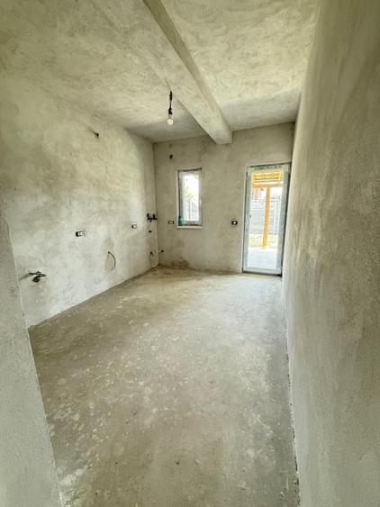 Duplex cu 4 camere cu Teren 287 Mp în Giroc