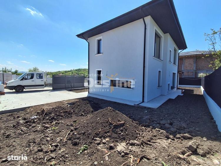 Casă cu 4 camere în Balciu