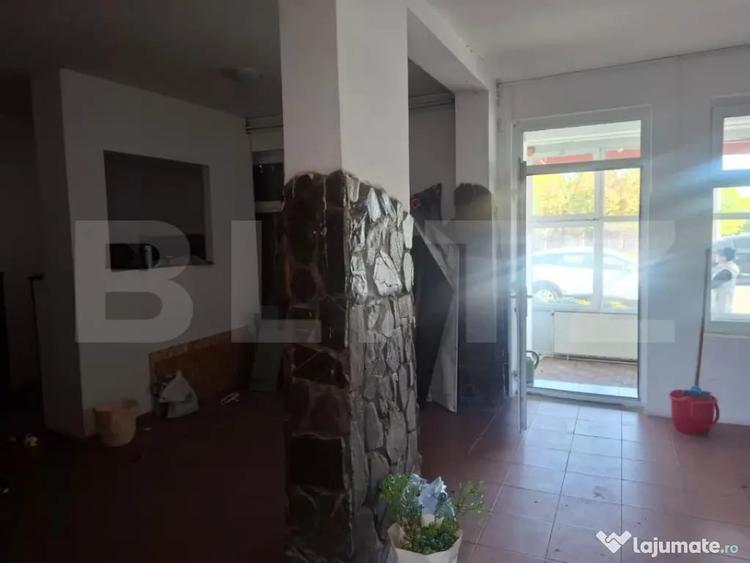 Spațiu comercial, de 60 mp, în Central