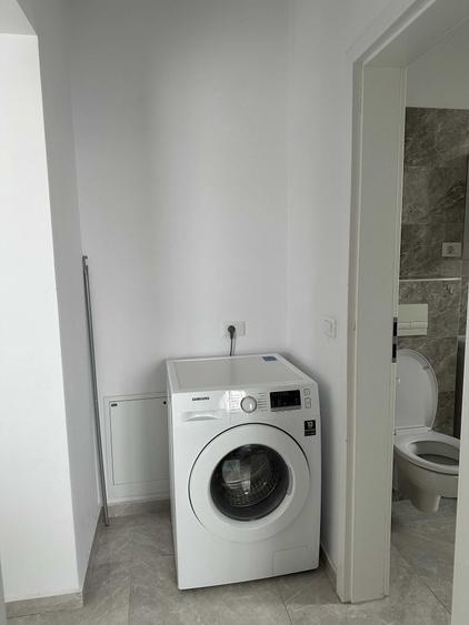 Apartament cu 2 camere semidecomandat, mobilat în Giroc