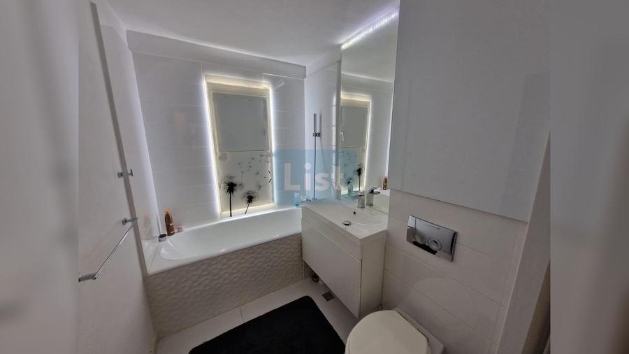 Apartament cu 3 camere decomandat în Zorilor