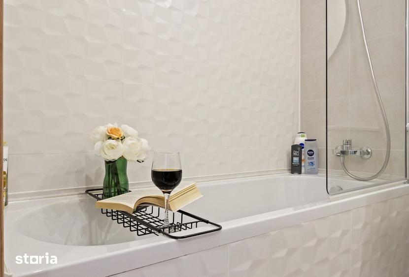 Apartament cu 3 camere, mobilat în Văcăresti
