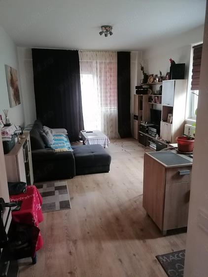 Apartament cu 2 camere decomandat în Exterior Vest