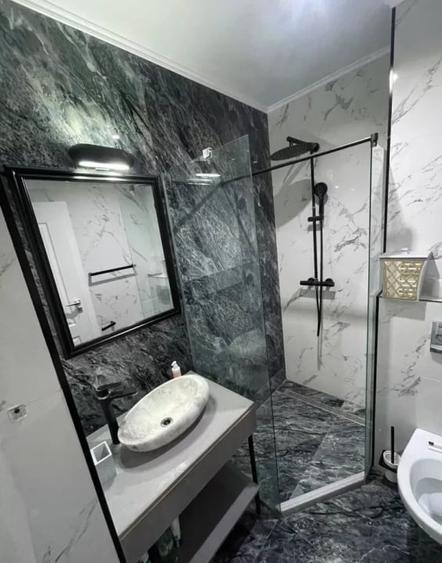 Apartament cu 3 camere decomandat, mobilat în Faleza Nord