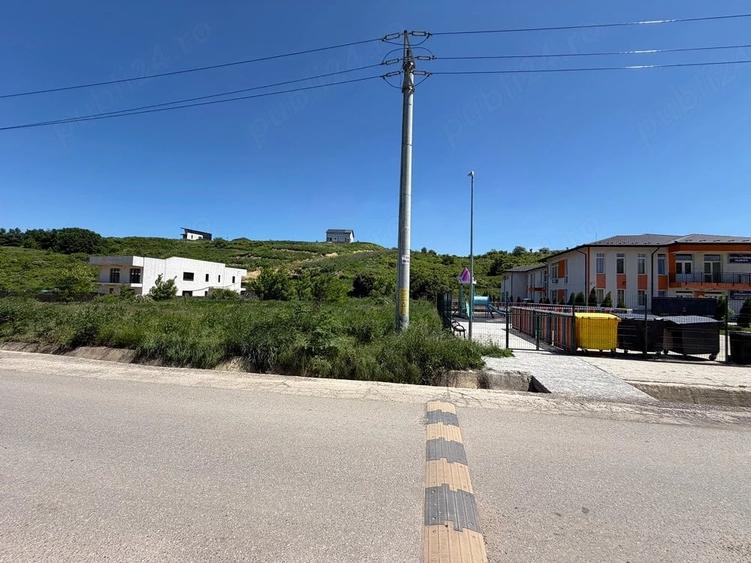 Casă cu Teren 1800 Mp în Central