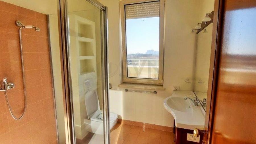 Apartament cu 7 camere circular, mobilat în Șoseaua Nordului