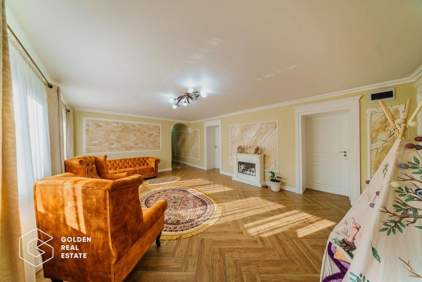 Casă individuală cu 5 camere cu Canalizare în Felnac