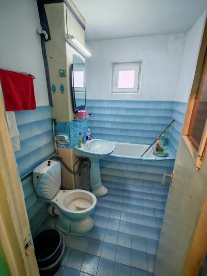 Apartament cu 4 camere decomandat în Inel II
