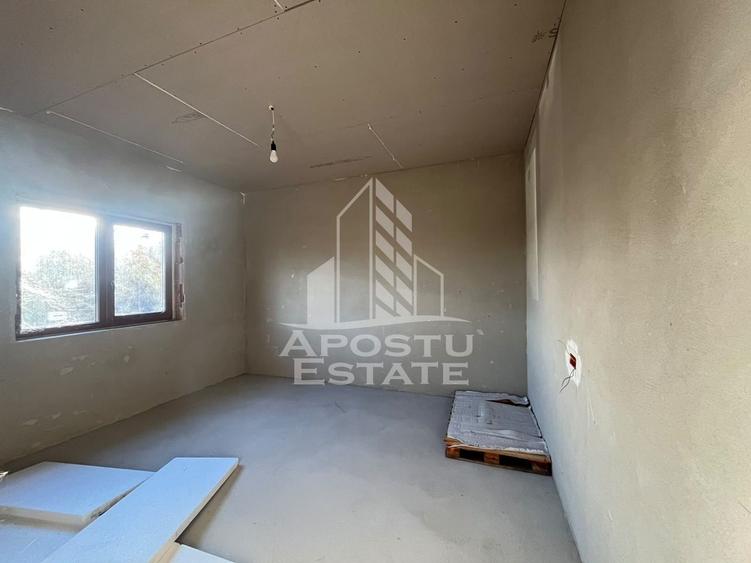 Casă individuală cu 4 camere cu Canalizare în Fântânele