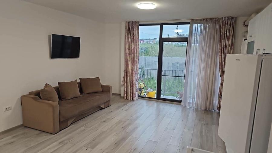 Apartament cu 2 camere decomandat în Exterior Vest