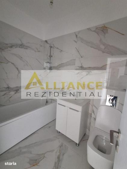 Apartament cu 3 camere în Central — fotografia 3