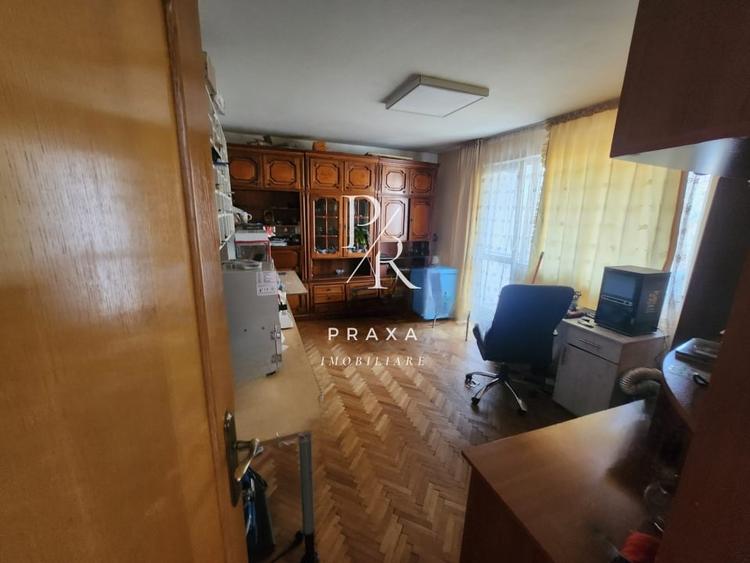 Apartament cu 4 camere semidecomandat, mobilat în Mănăștur