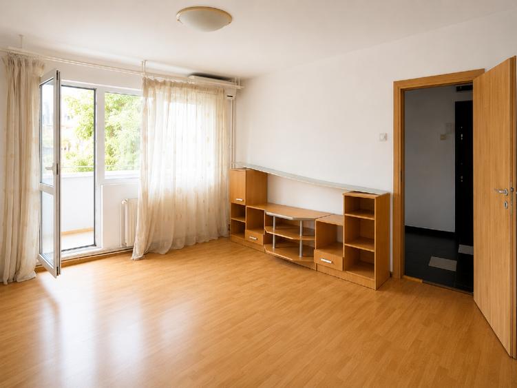 Apartament cu 2 camere semidecomandat în Astra