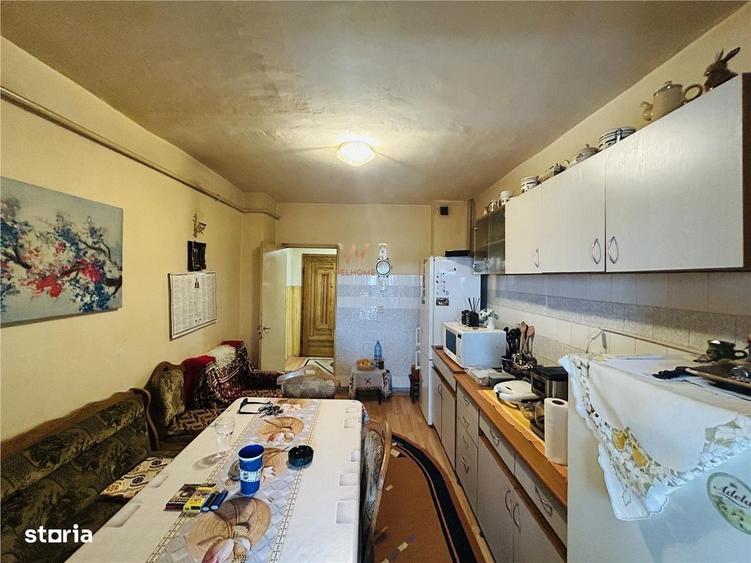 Apartament cu 4 camere semidecomandat în Turnișor