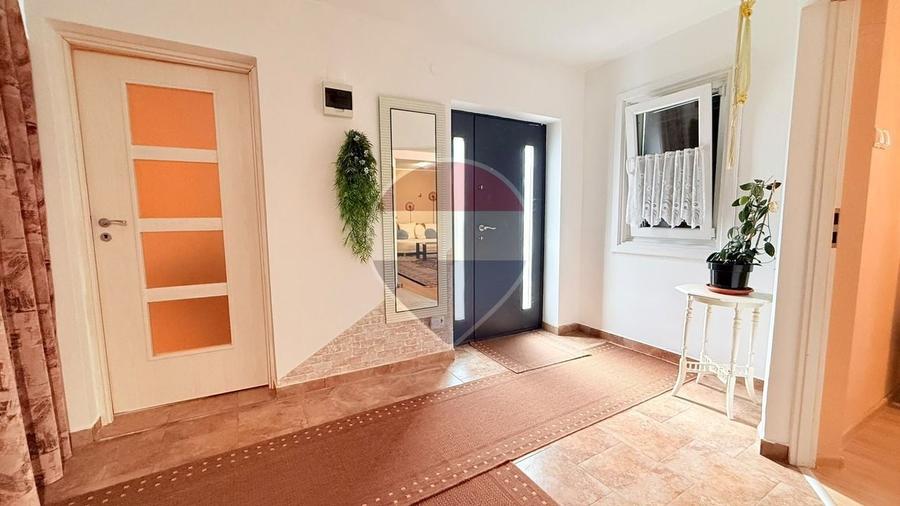 Casă individuală cu 5 camere cu Teren 1200 Mp în Ciorogârla