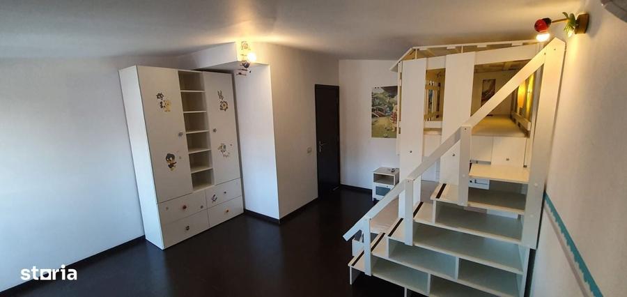 Apartament cu 4 camere în Central