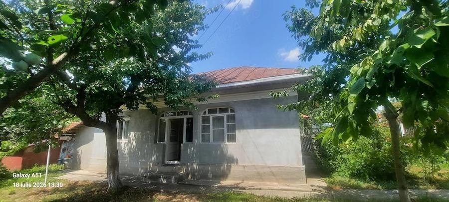 Casă cu 2 camere cu Teren 1699 Mp în Baciu