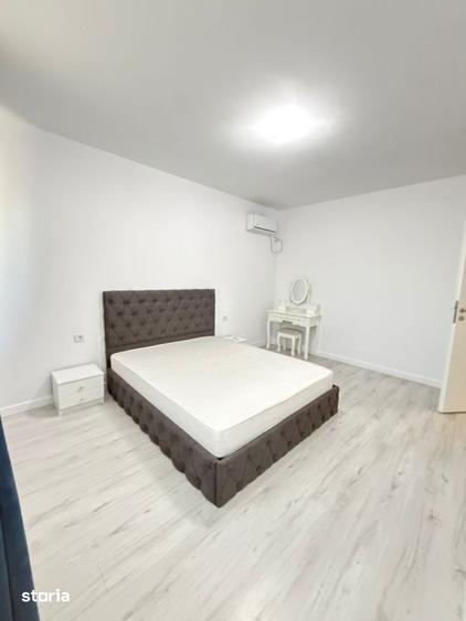 Casă cu 6 camere cu Canalizare în Central