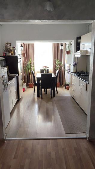 Apartament cu 4 camere decomandat în Unirii Sud
