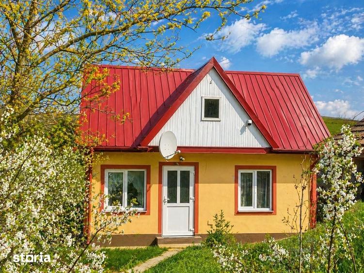 Casă cu 2 camere cu Teren 1100 Mp în Podu Roș