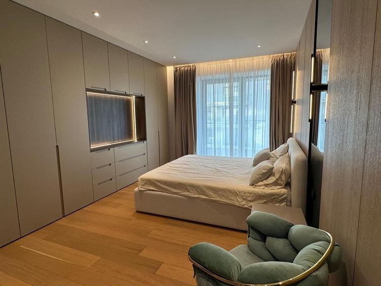Apartament cu 5 camere decomandat, mobilat în Herăstrău