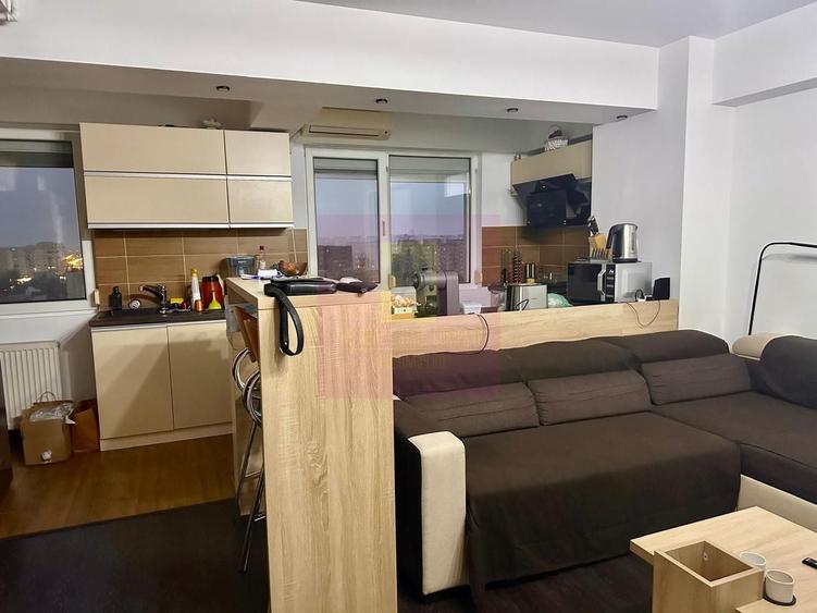 Apartament cu 3 camere decomandat, mobilat în Sebastian