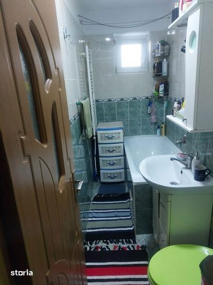 Apartament cu 3 camere semidecomandat în Fălticeni