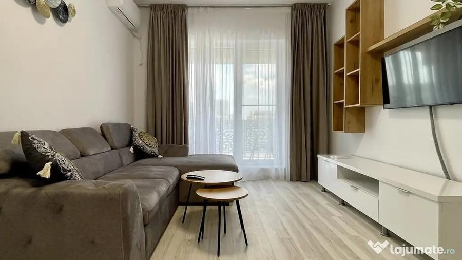 Apartament cu 2 camere decomandat în Central