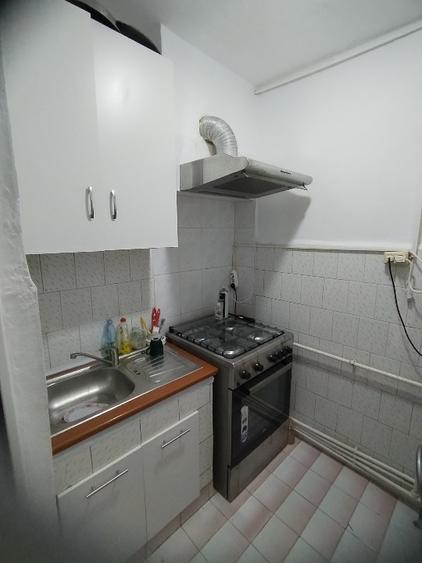 Apartament cu 2 camere semidecomandat în Obor