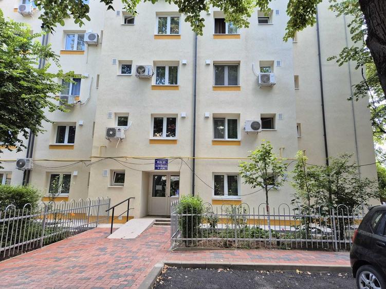Particular inchiriez garsoniera zona Piata Alba Iulia - 270 euro - 14