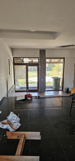 Casă cu 4 camere cu Teren 1300 Mp în Central