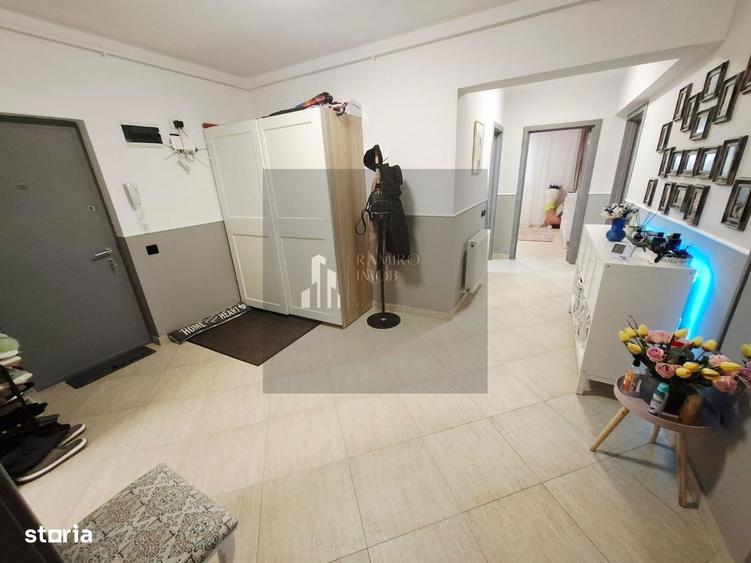 Apartament cu 3 camere decomandat, mobilat în Metalurgiei