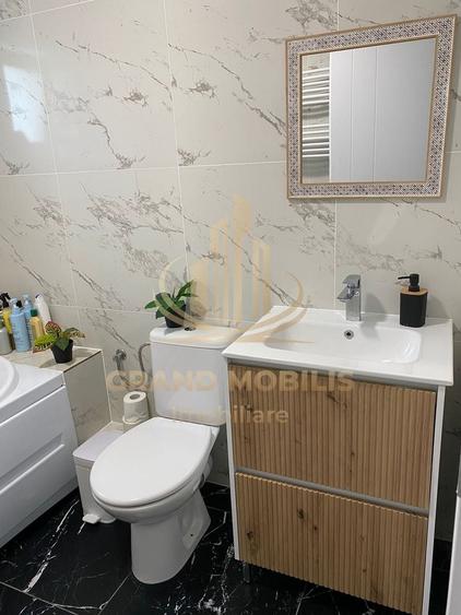 Duplex cu 3 camere cu Canalizare în Sânandrei
