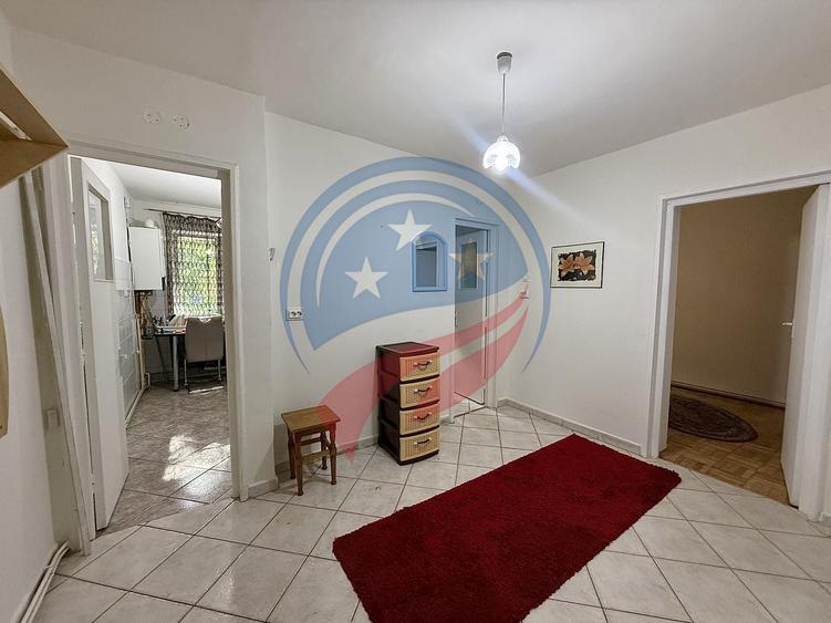 Apartament cu 3 camere decomandat în 1 Mai