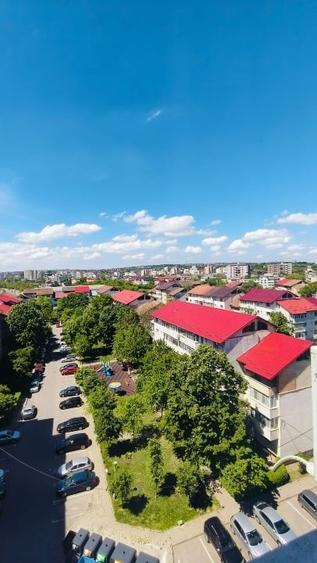 Apartament cu 3 camere decomandat, mobilat în Frumoasa