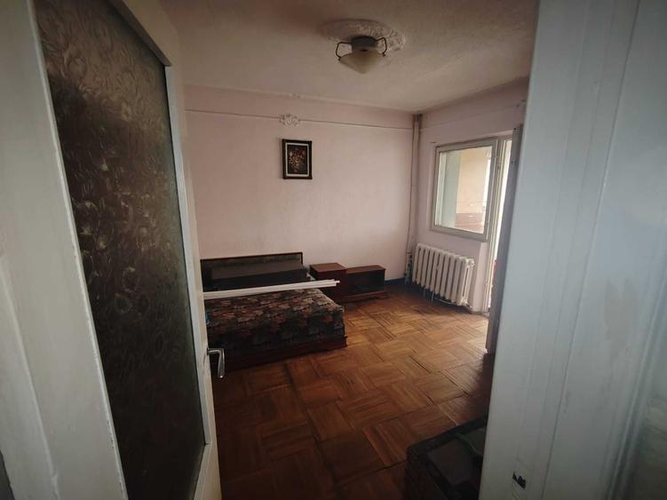 Apartament cu 3 camere decomandat în Nord
